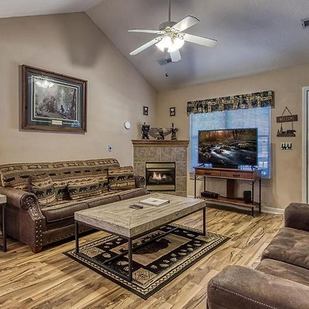 Rock Of Ages, Hot Tub, Game Room, Wifi, 1089 Free Tickets Each Paid Day, Dollywood And More Pigeon Forge Zewnętrze zdjęcie